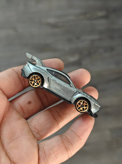 Hot Wheels Ford Mustang GTD - Silver (Uncarded - New) - Kinder Logs