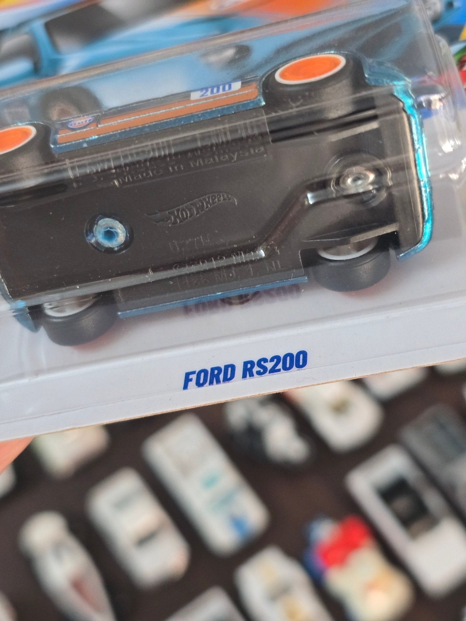 ホットウィール スーパートレジャーハント フォード RS200。 Hotwheels Ford RS200 Imported Mainline 1:64 Scale JBC49-N7C5