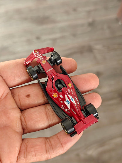 Hot Wheels Formula 1 Scuderia Ferrari HP - Red (Uncarded - New) - Kinder Logs