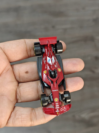 Hot Wheels Formula 1 Scuderia Ferrari HP - Red (Uncarded - New) - Kinder Logs