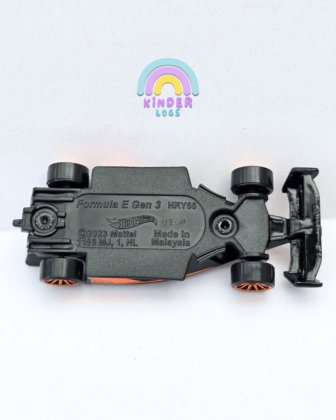 Hot Wheels Formula E Gen 3 McLaren Edition (Uncarded - New) - Kinder Logs