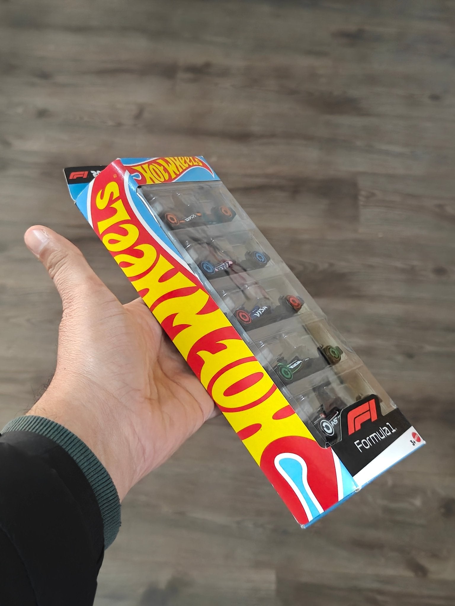 Hot Wheels 'Formula One Team' Cars (Imported Sealed Box) - Kinder Logs