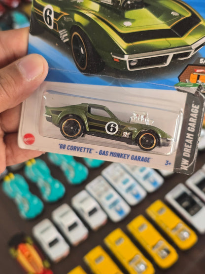 Hot Wheels Gas Monkey Garage 1968 Chevrolet Corvette - Green (Imported) - Kinder Logs