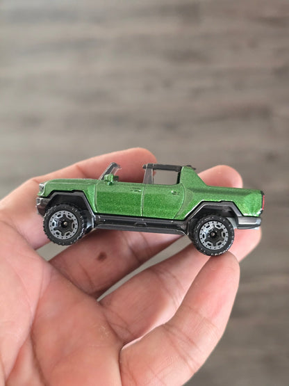 Hot Wheels GMC Hummer EV - Green (Uncarded - New) - Kinder Logs