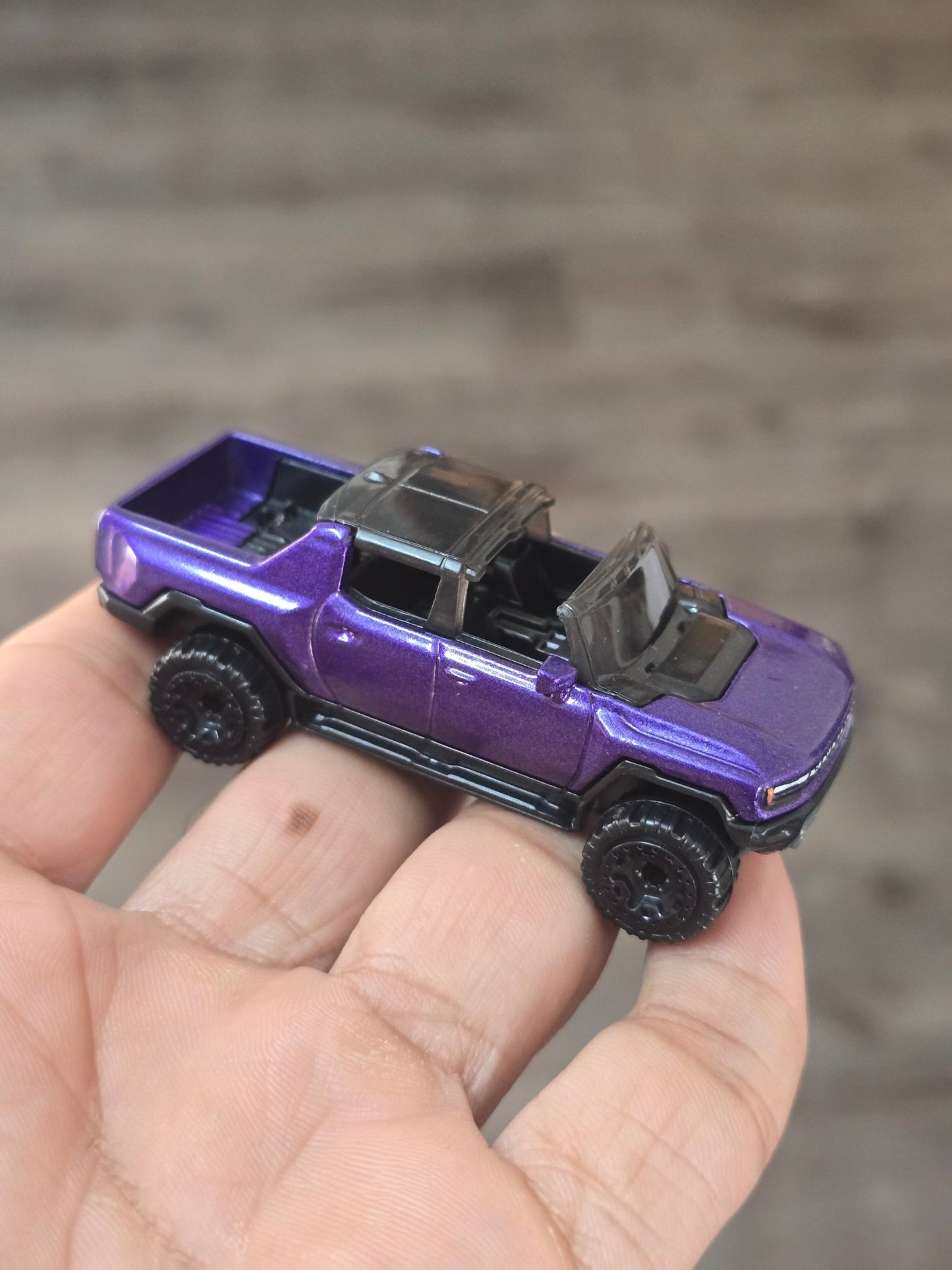 Hot Wheels GMC Hummer EV - Purple (Uncarded - New) - Kinder Logs