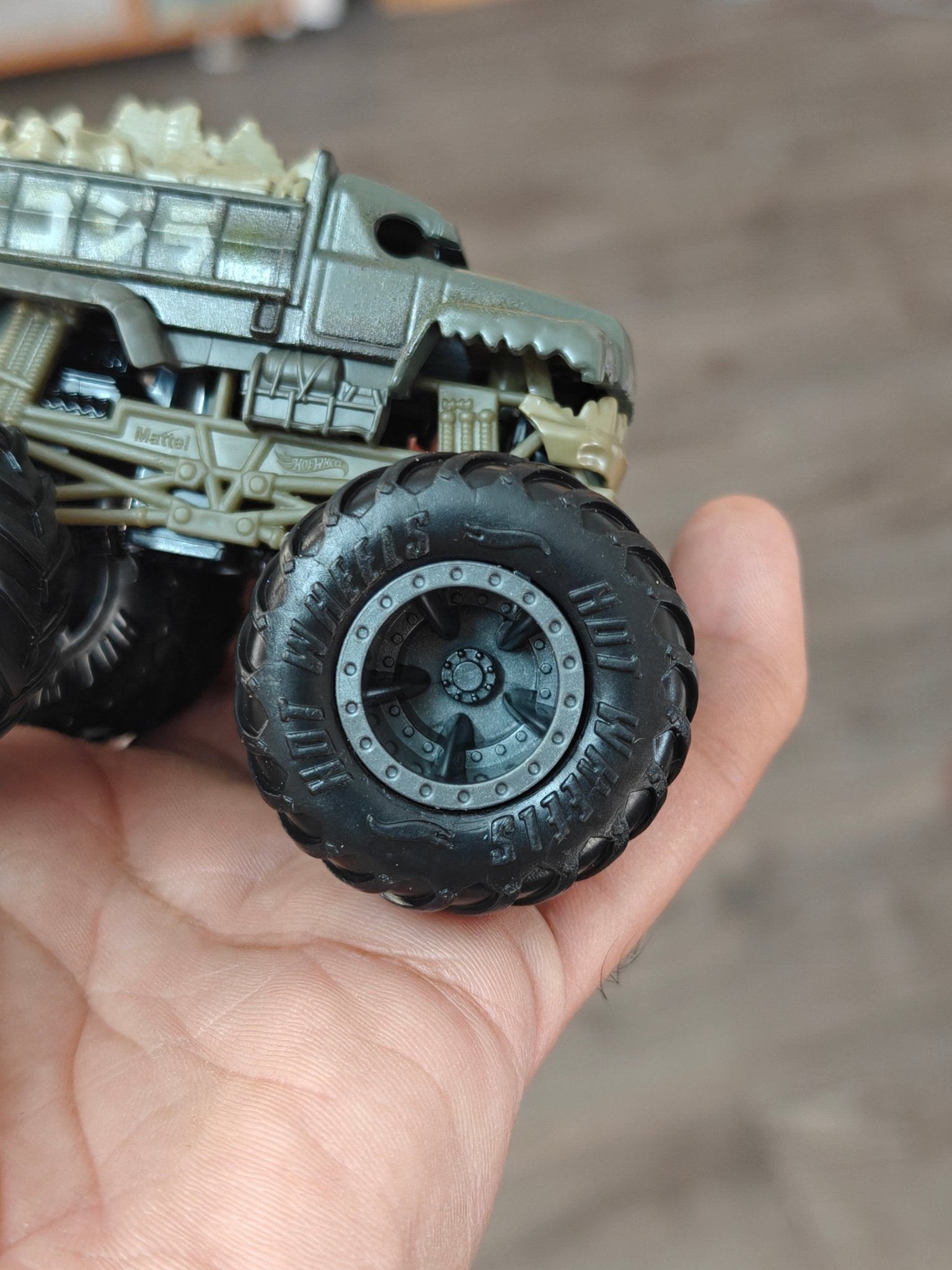 Hot Wheels GODZILLA Monster Truck - Green (Uncarded - New) - Kinder Logs