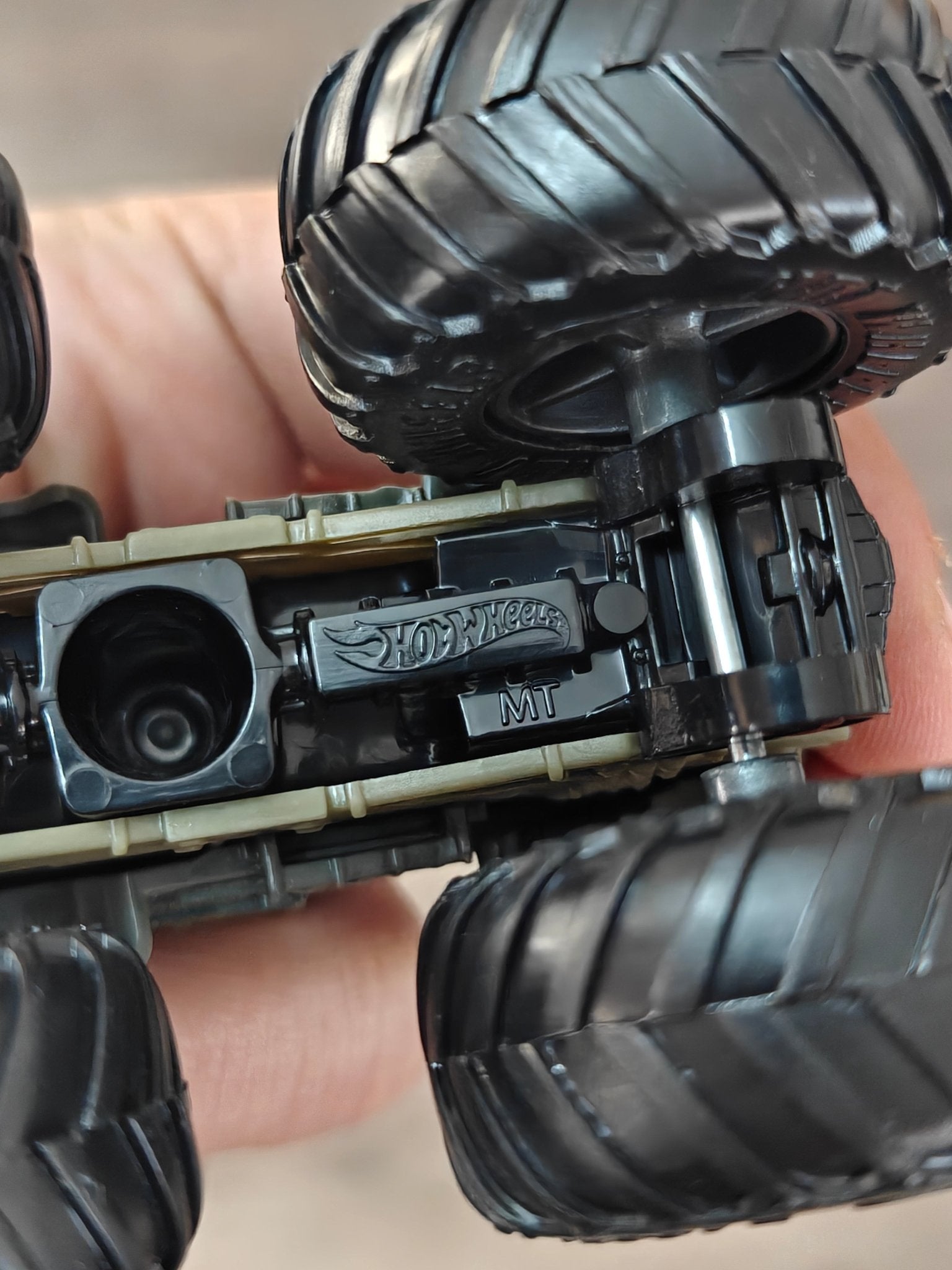 Hot Wheels GODZILLA Monster Truck - Green (Uncarded - New) - Kinder Logs