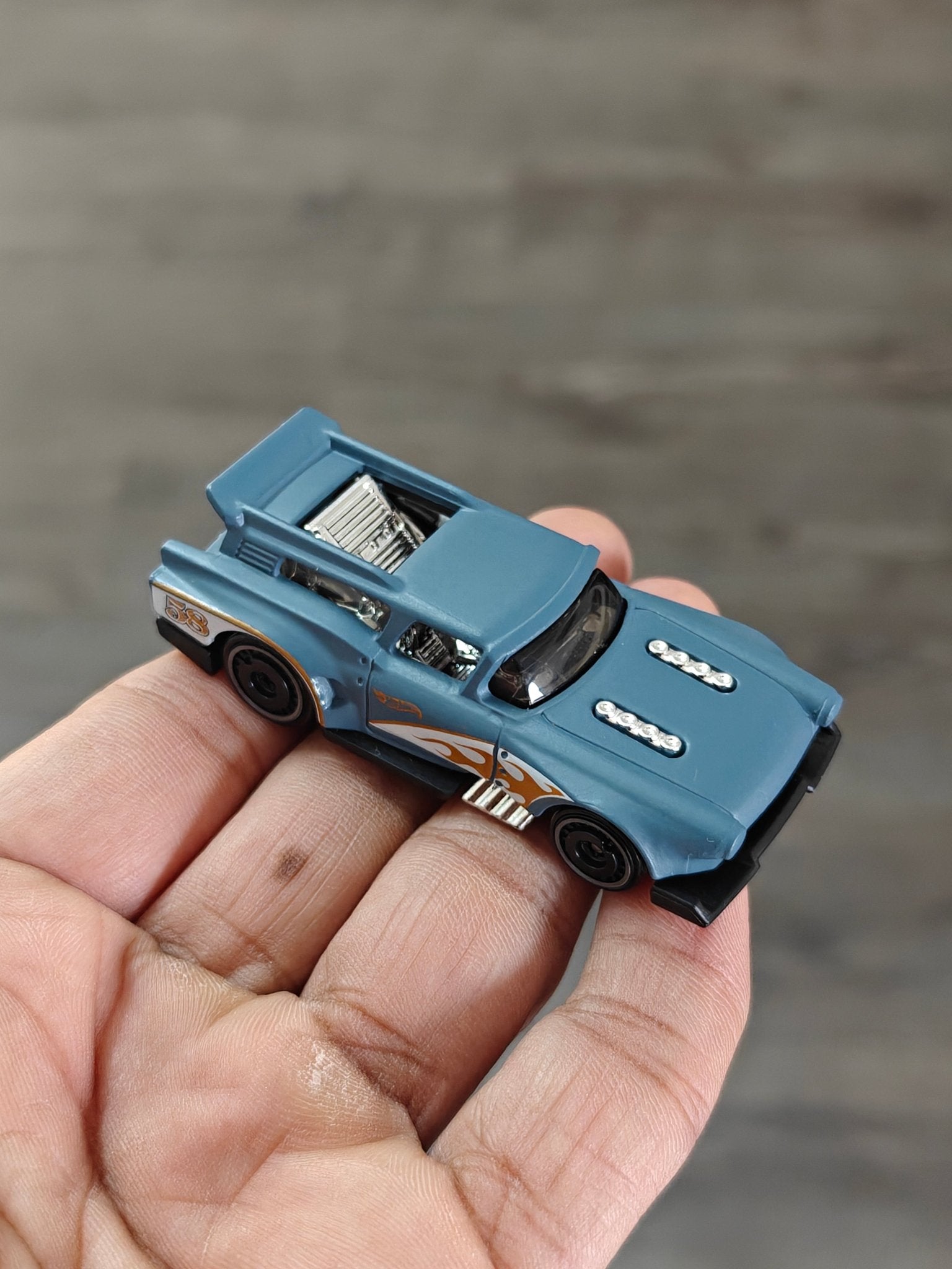 Hot Wheels 'GONE MAD' (Uncarded - New) - Kinder Logs