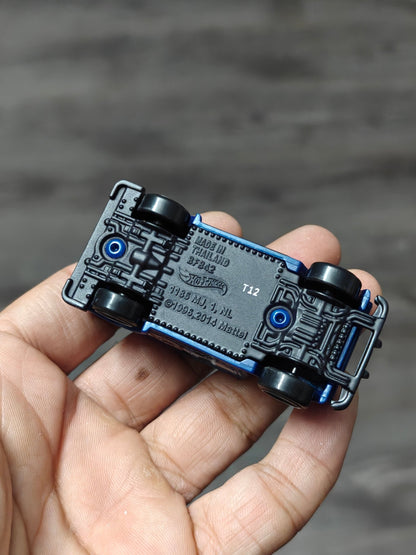 Hot Wheels Gotham City PD Armored Truck (Uncarded - New) - Kinder Logs