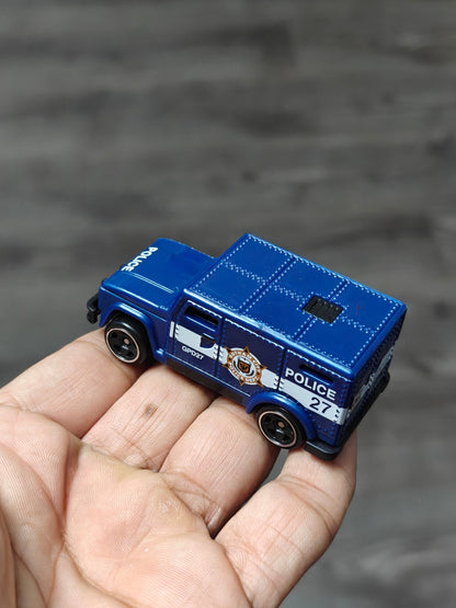 Hot Wheels Gotham City PD Armored Truck (Uncarded - New) - Kinder Logs