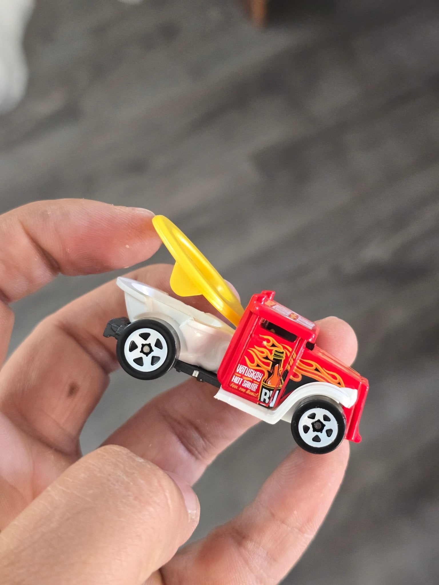 Hot Wheels Gotta Go Potty Car (Uncarded - New) - Kinder Logs