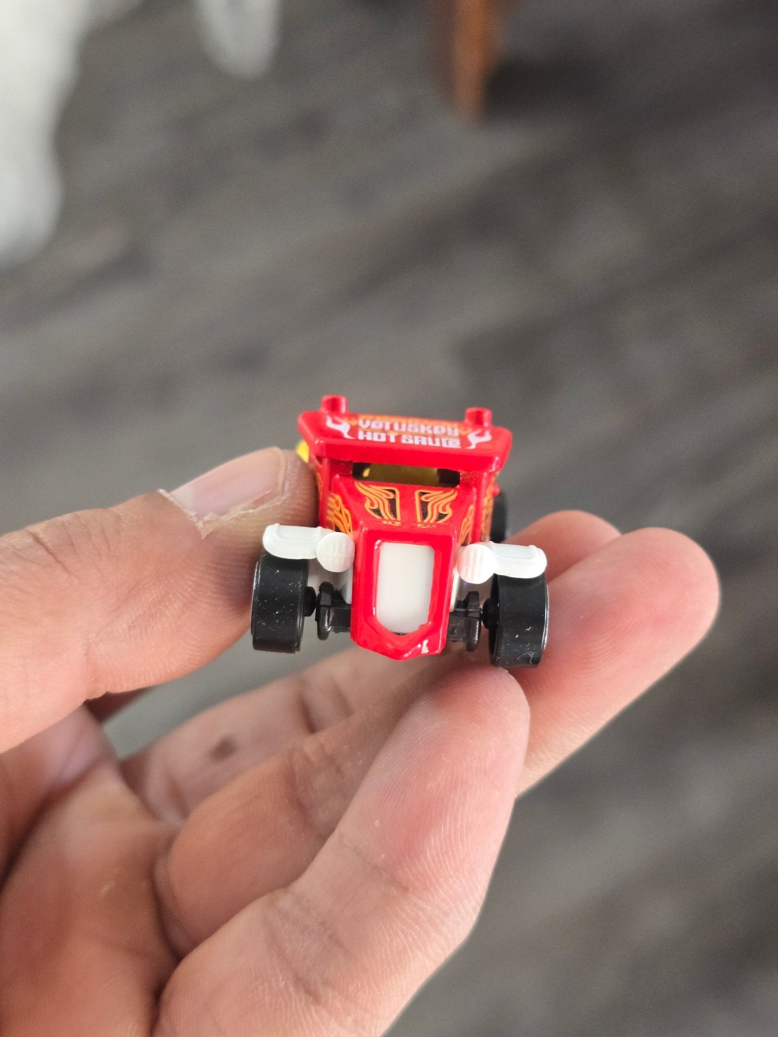 Hot Wheels Gotta Go Potty Car (Uncarded - New) - Kinder Logs