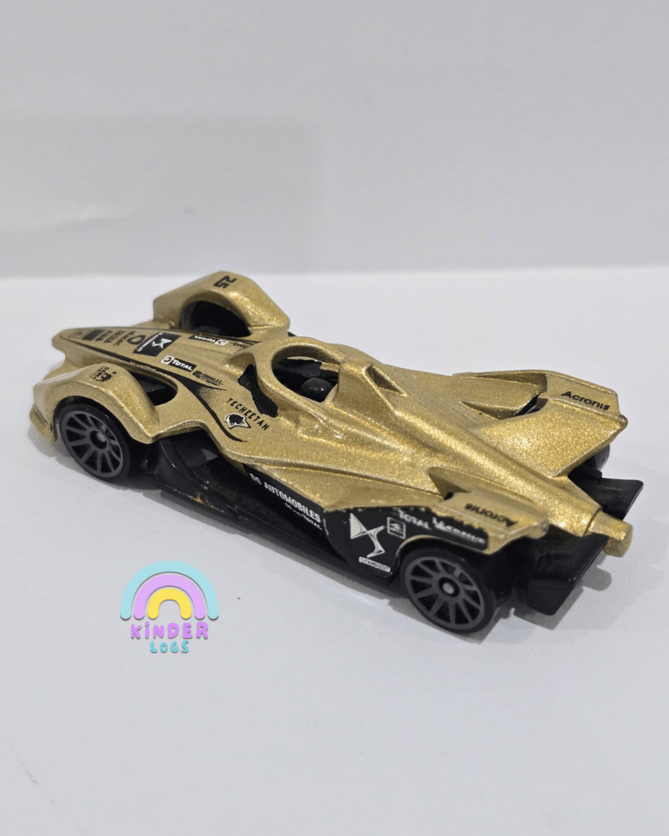 Hot Wheels Green Speed Gold Formula E Gen 2 (Uncarded) - Kinder Logs