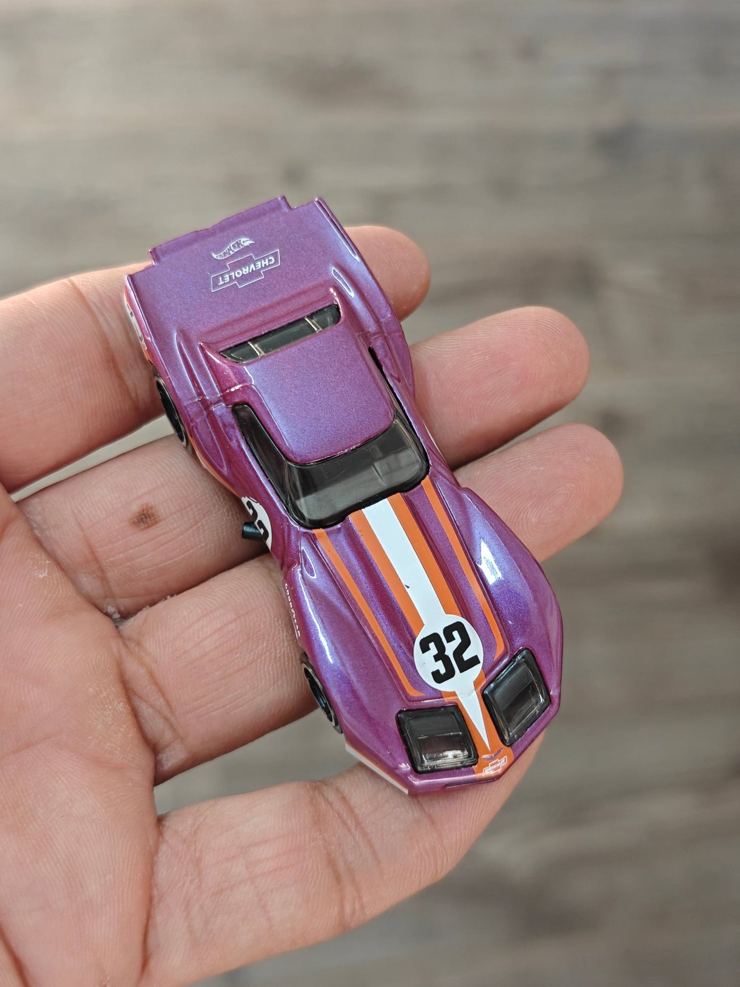 Hot Wheels Greenwood Chevrolet Corvette (Uncarded - New) - Kinder Logs