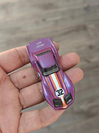 Hot Wheels Greenwood Chevrolet Corvette (Uncarded - New) - Kinder Logs