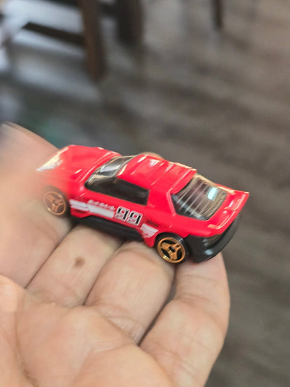 Hot Wheels Hako Type D - Red (Uncarded - New) - Kinder Logs