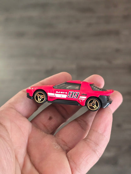 Hot Wheels Hako Type D - Red (Uncarded - New) - Kinder Logs