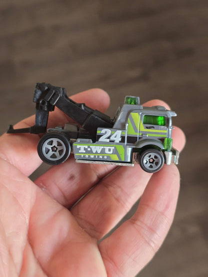 Hot Wheels Heavy Hitcher - Grey (Uncarded - New) - Kinder Logs