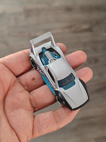 Hot Wheels High - Tail Chaser - Silver (Uncarded - New) - Kinder Logs