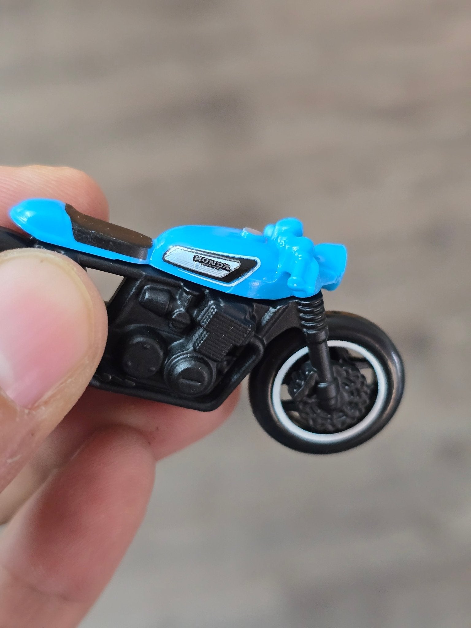 Hot Wheels Honda CB750 Cafe - Blue (Uncarded - New) - Kinder Logs