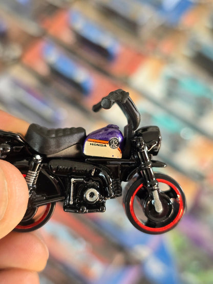 Hot Wheels Honda Monkey 250 (Uncarded) - Kinder Logs