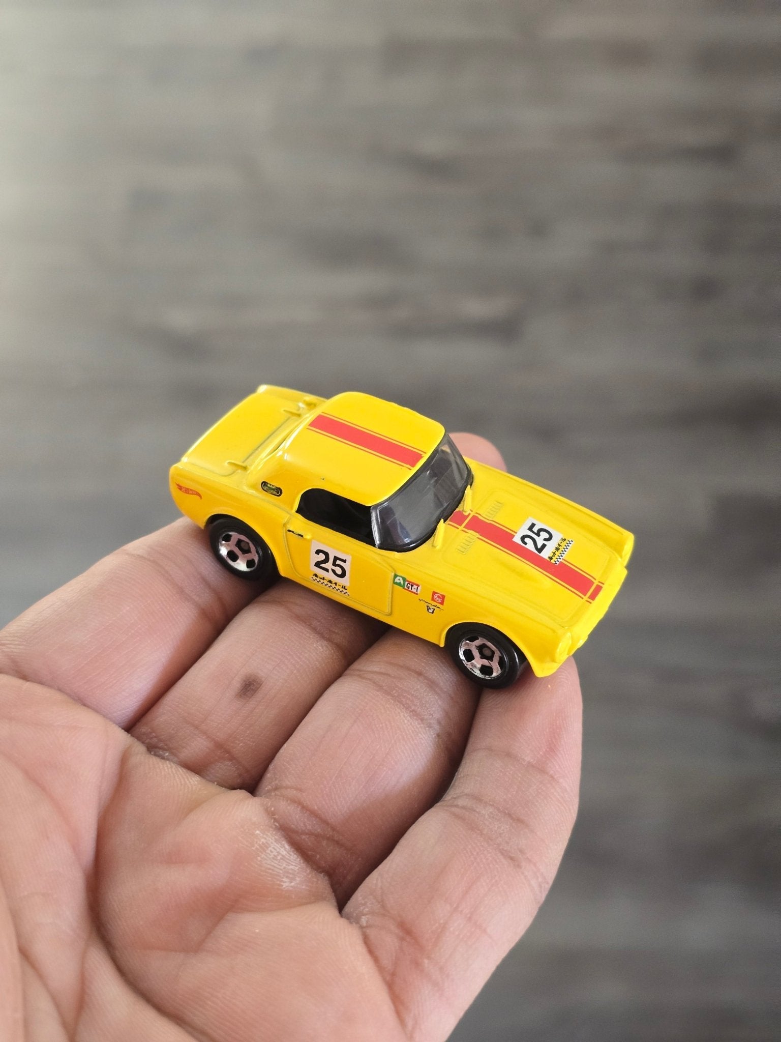 Hot Wheels Honda S800 Racing - Yellow (Uncarded - New) - Kinder Logs