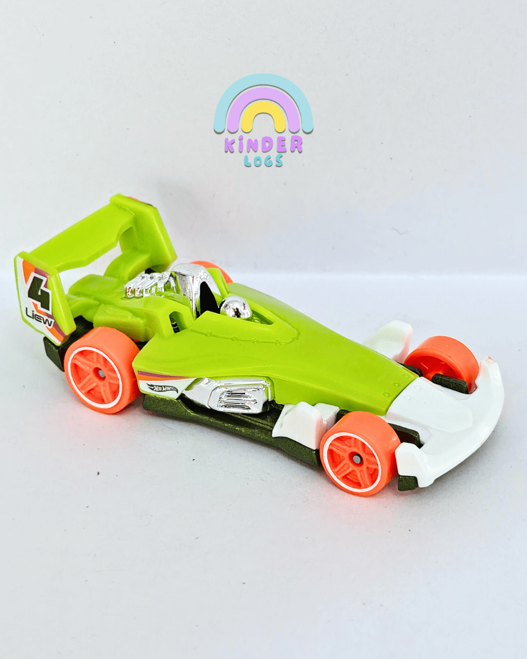 Hot Wheels HW - 4 - TRAC - Green (Uncarded - New) - Kinder Logs