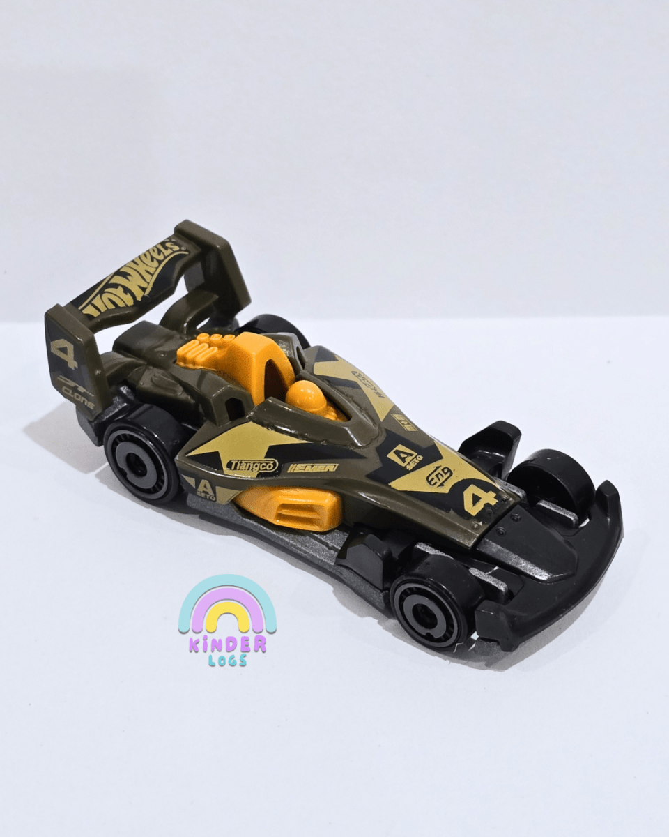 Hot Wheels HW - 4 - TRAC (Uncarded) - Kinder Logs