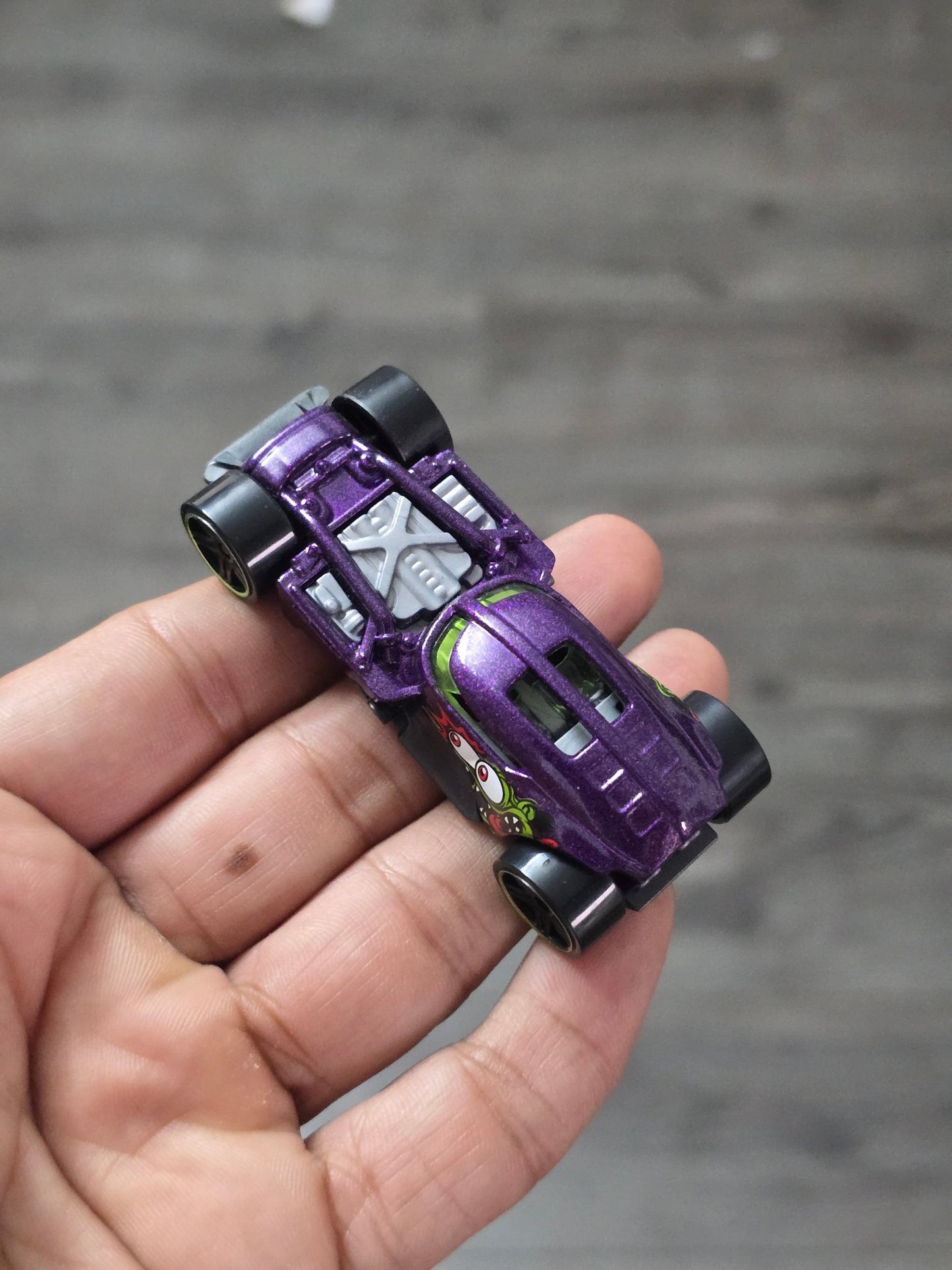 Hot Wheels HW50 Concept Car (Uncarded - New) - Kinder Logs