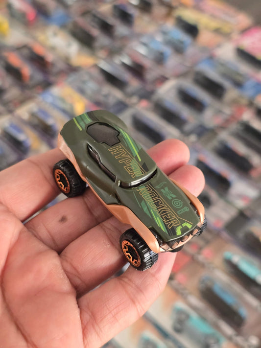 Hot Wheels Hyper Rocker Concept SUV (Uncarded) - Kinder Logs