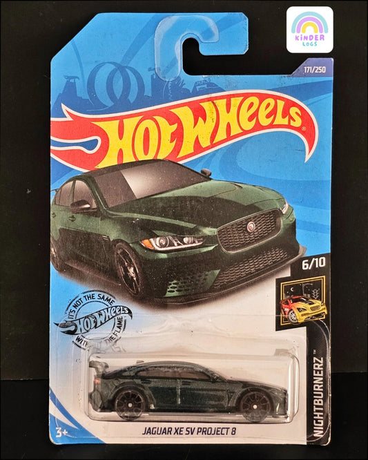 Hot Wheels Jaguar XE SV Project 8 - Kinder Logs