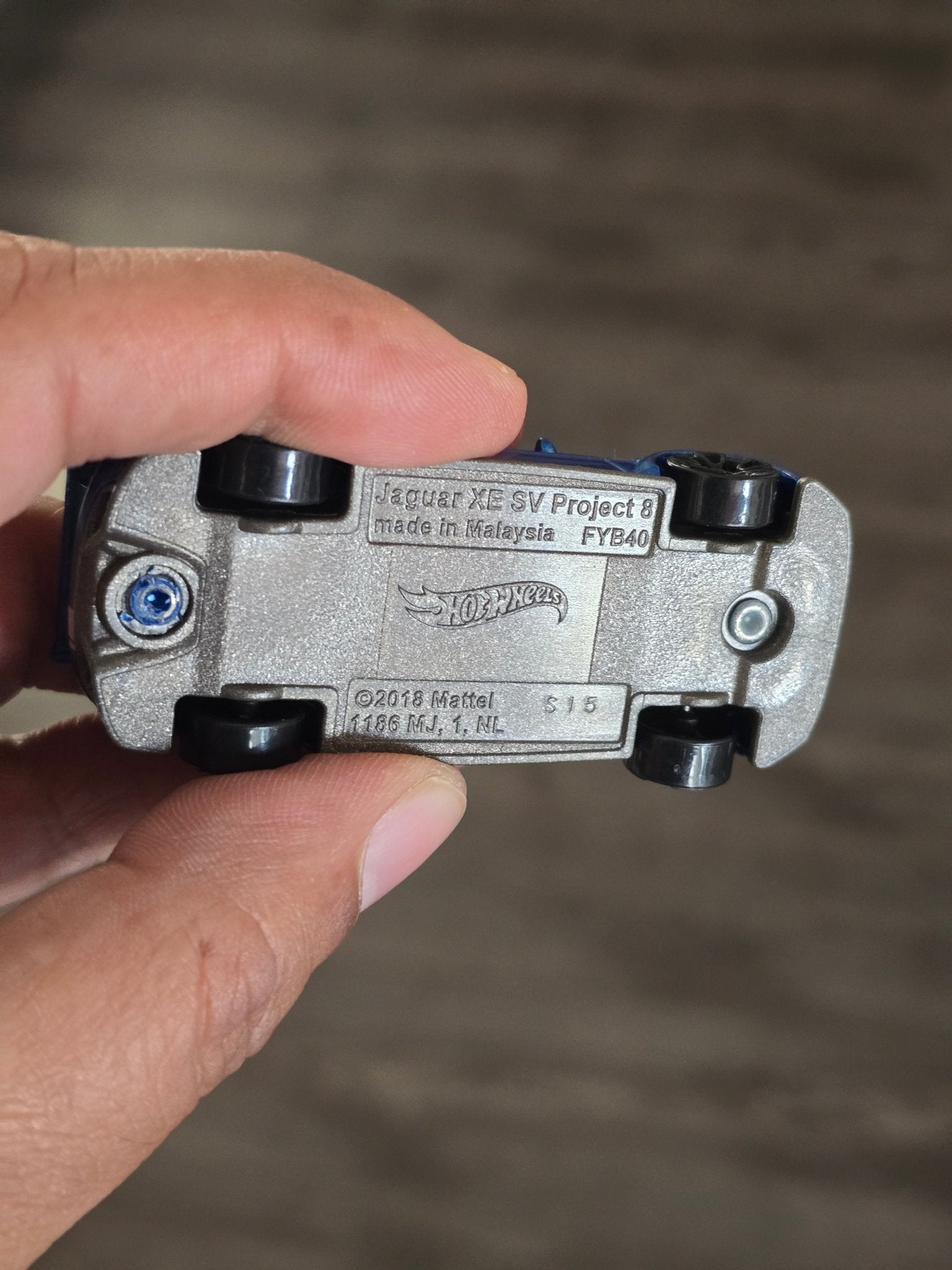 Hot Wheels Jaguar XE SV Project 8 - Fast And Furious (Uncarded - New) - Kinder Logs