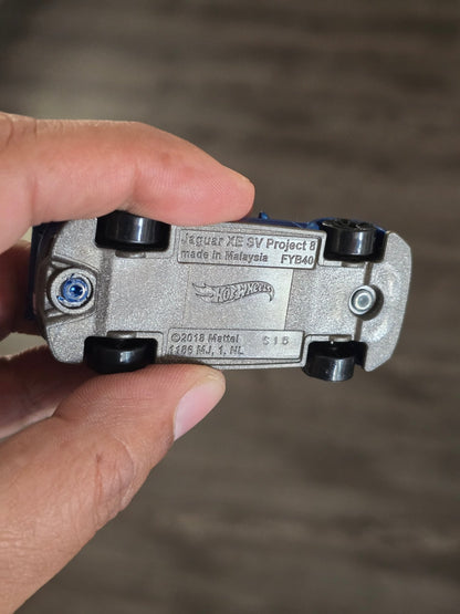 Hot Wheels Jaguar XE SV Project 8 - Fast And Furious (Uncarded - New) - Kinder Logs