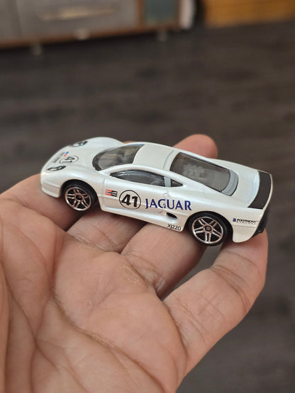 Hot Wheels Jaguar XJ220 - PlayStation Gran Turismo (Uncarded - New) - Kinder Logs