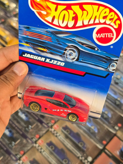 Hot Wheels Jaguar XJ220 - Red (Rare Card) - Kinder Logs