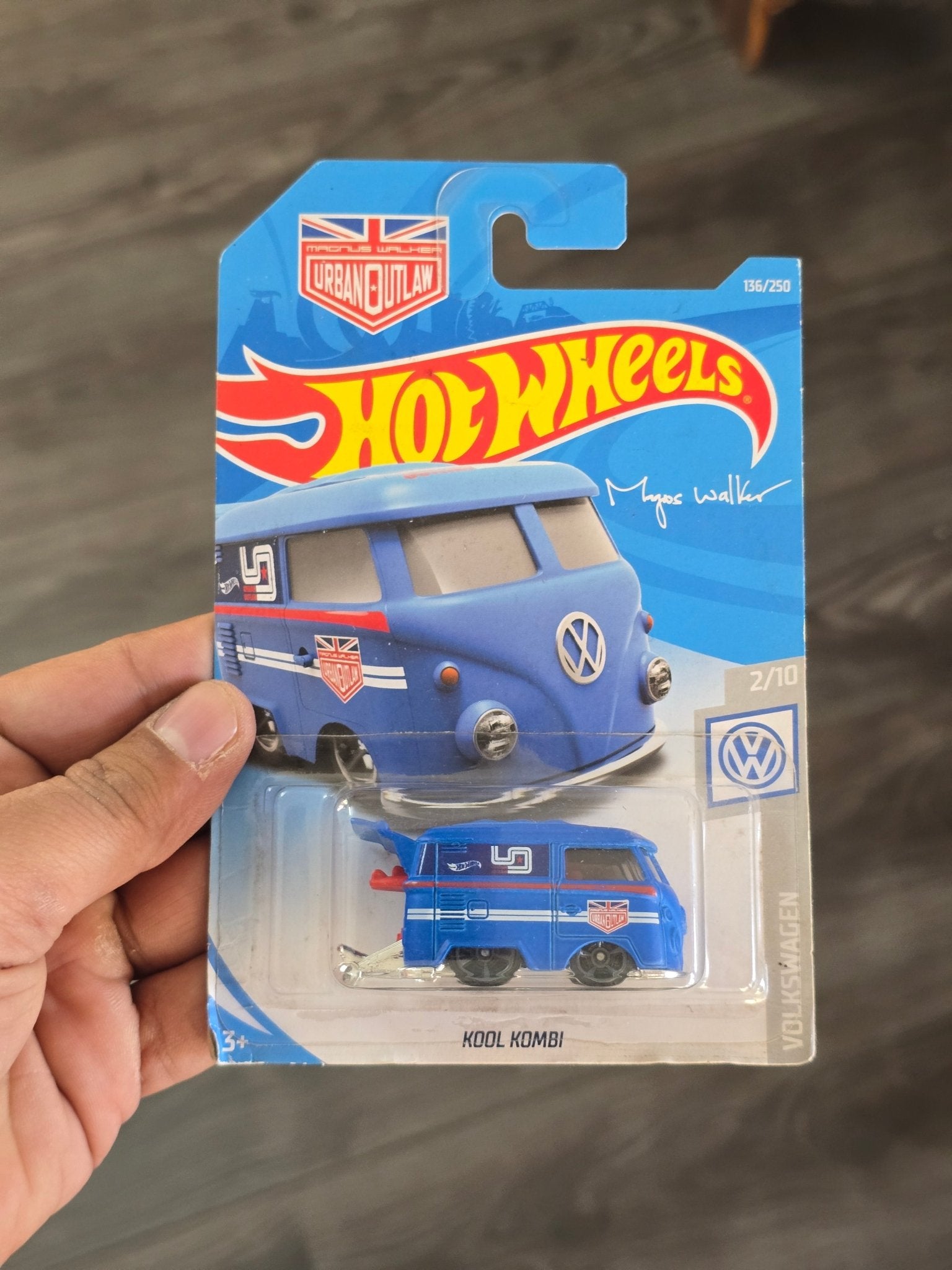 Hot Wheels Kool Kombi Urban Outlaw - Blue (2019 Card) - Kinder Logs