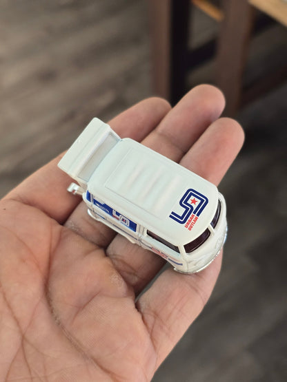 Hot Wheels Kool Kombi Urban Outlaw - White (Uncarded - New) - Kinder Logs