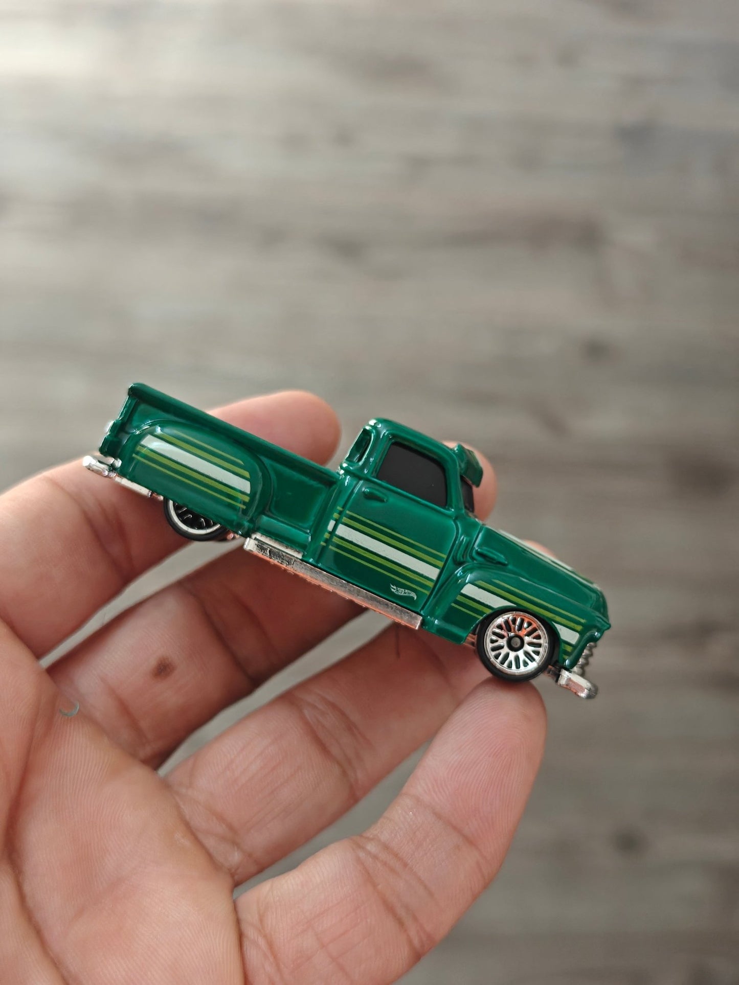 Hot Wheels La Troca - Green (Uncarded - New) - Kinder Logs