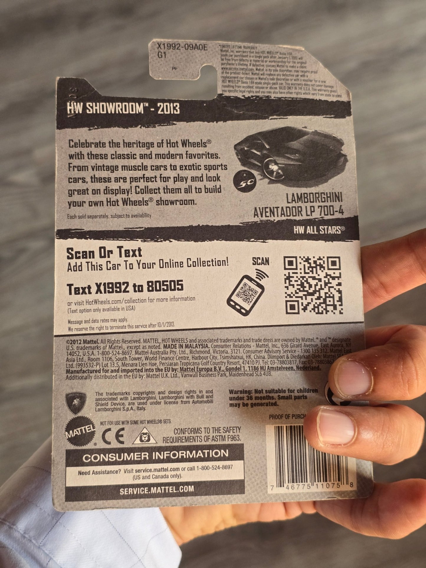 Hot Wheels Lamborghini Aventador LP700 - 4 - Black (2012 Imported) - Kinder Logs