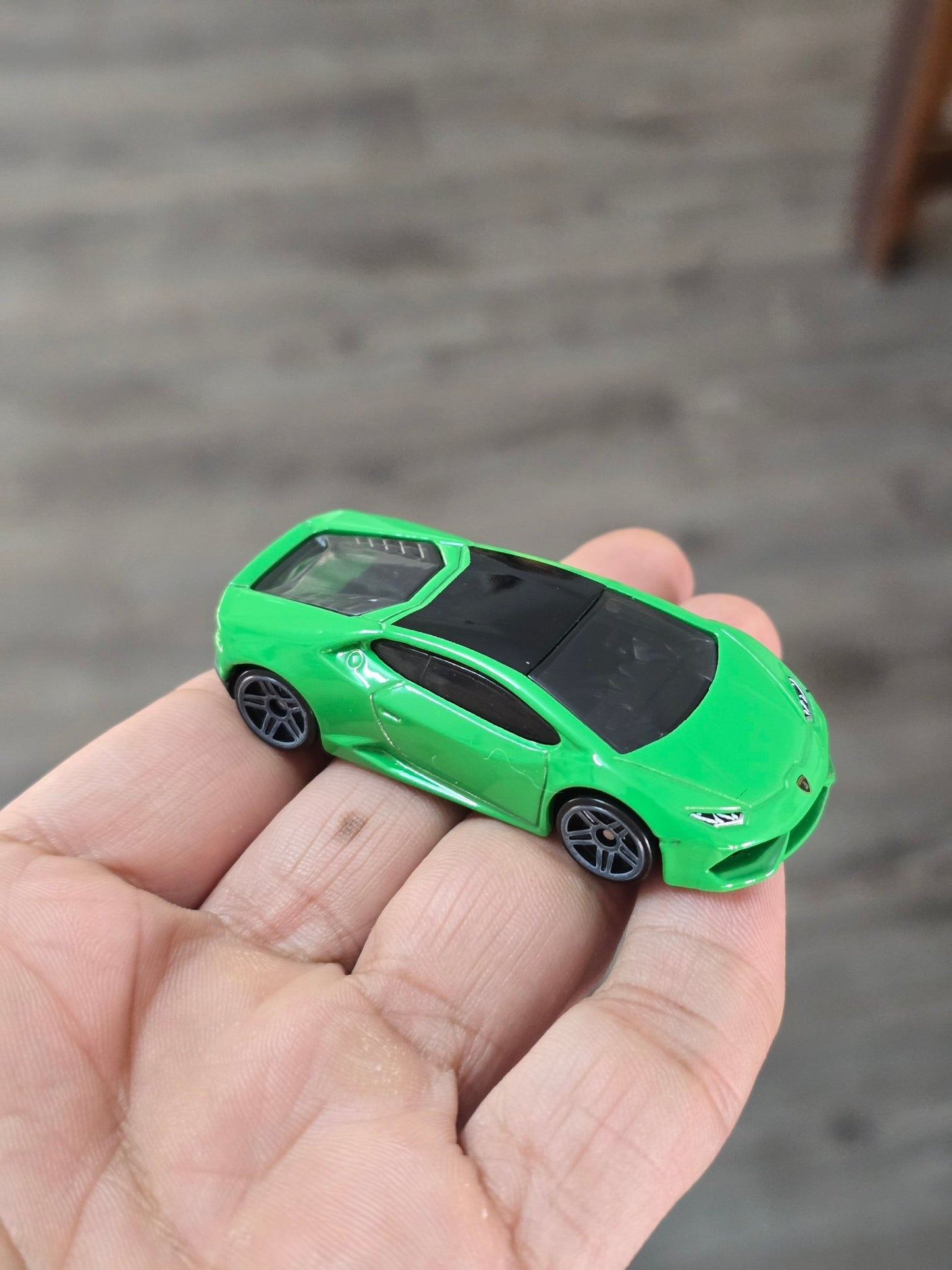 Hot Wheels Lamborghini Huracan LP 610 - 4 - Green (Uncarded - New) - Kinder Logs
