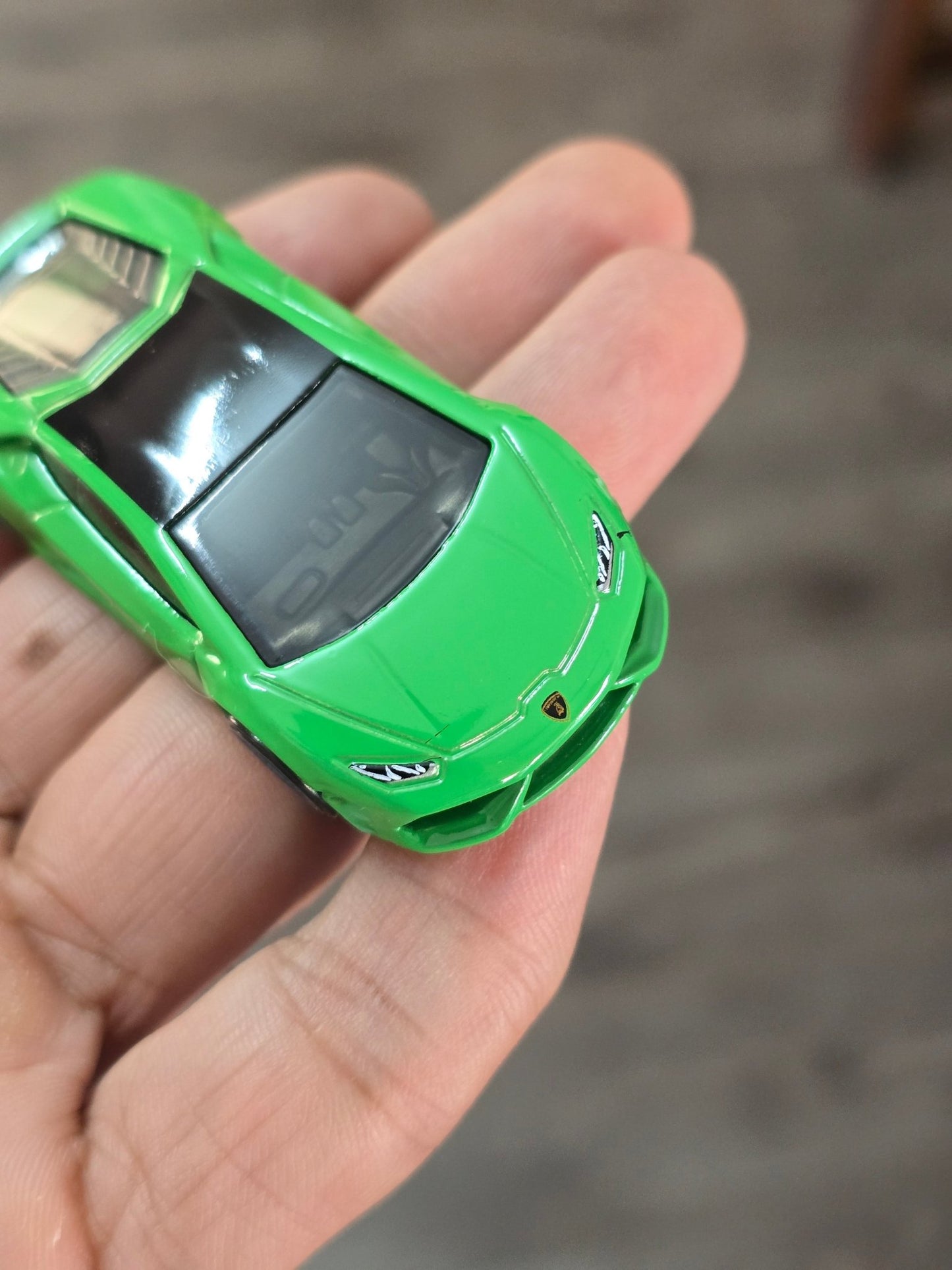 Hot Wheels Lamborghini Huracan LP 610 - 4 - Green (Uncarded - New) - Kinder Logs