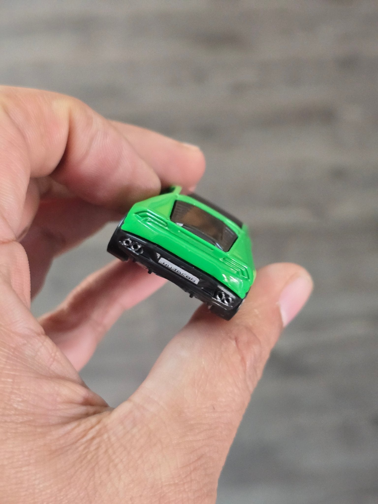 Hot Wheels Lamborghini Huracan LP 610 - 4 - Green (Uncarded - New) - Kinder Logs