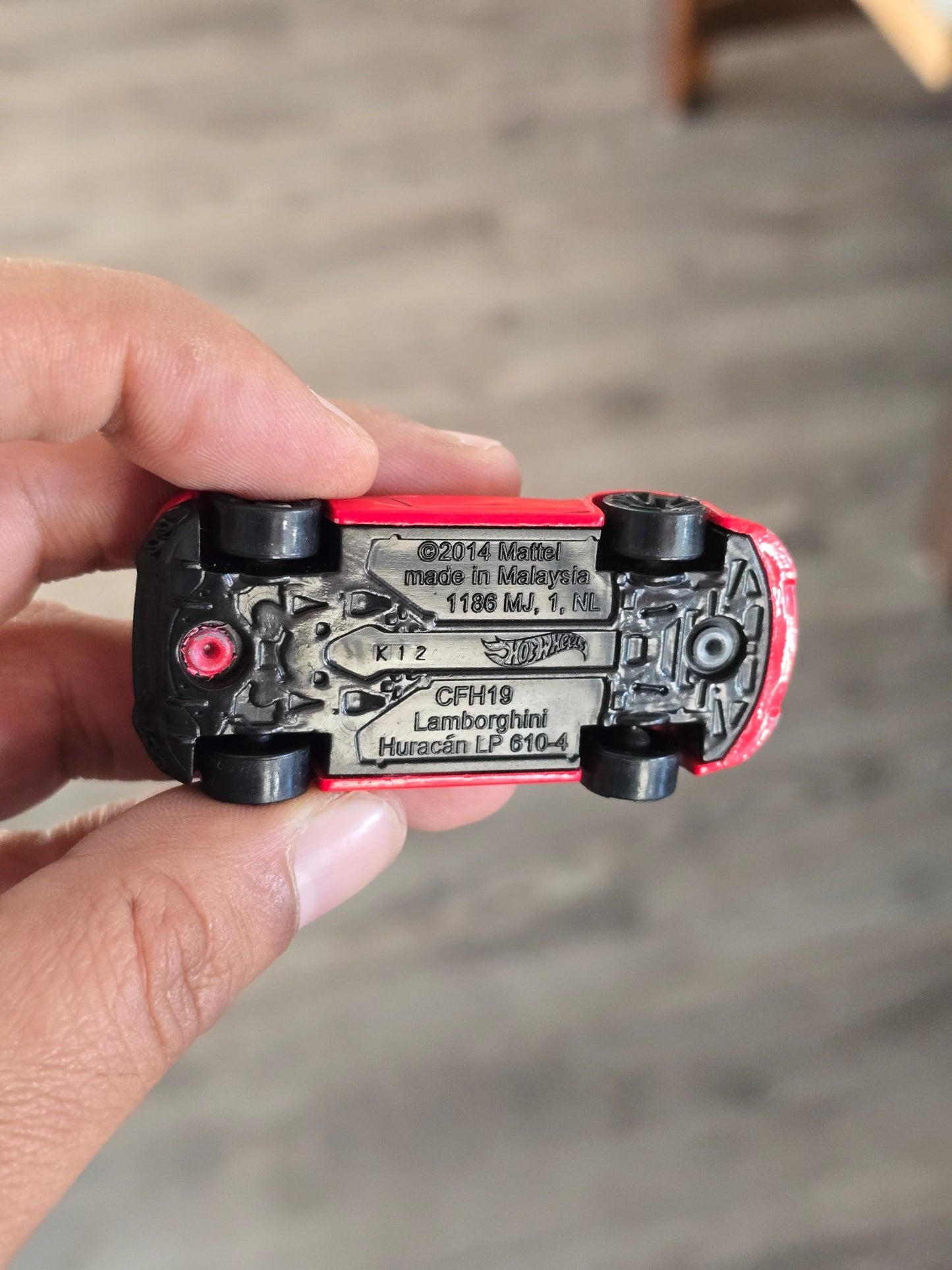 Hot Wheels Lamborghini Huracan LP 610 - 4 - Red (Pre - Owned) - Kinder Logs