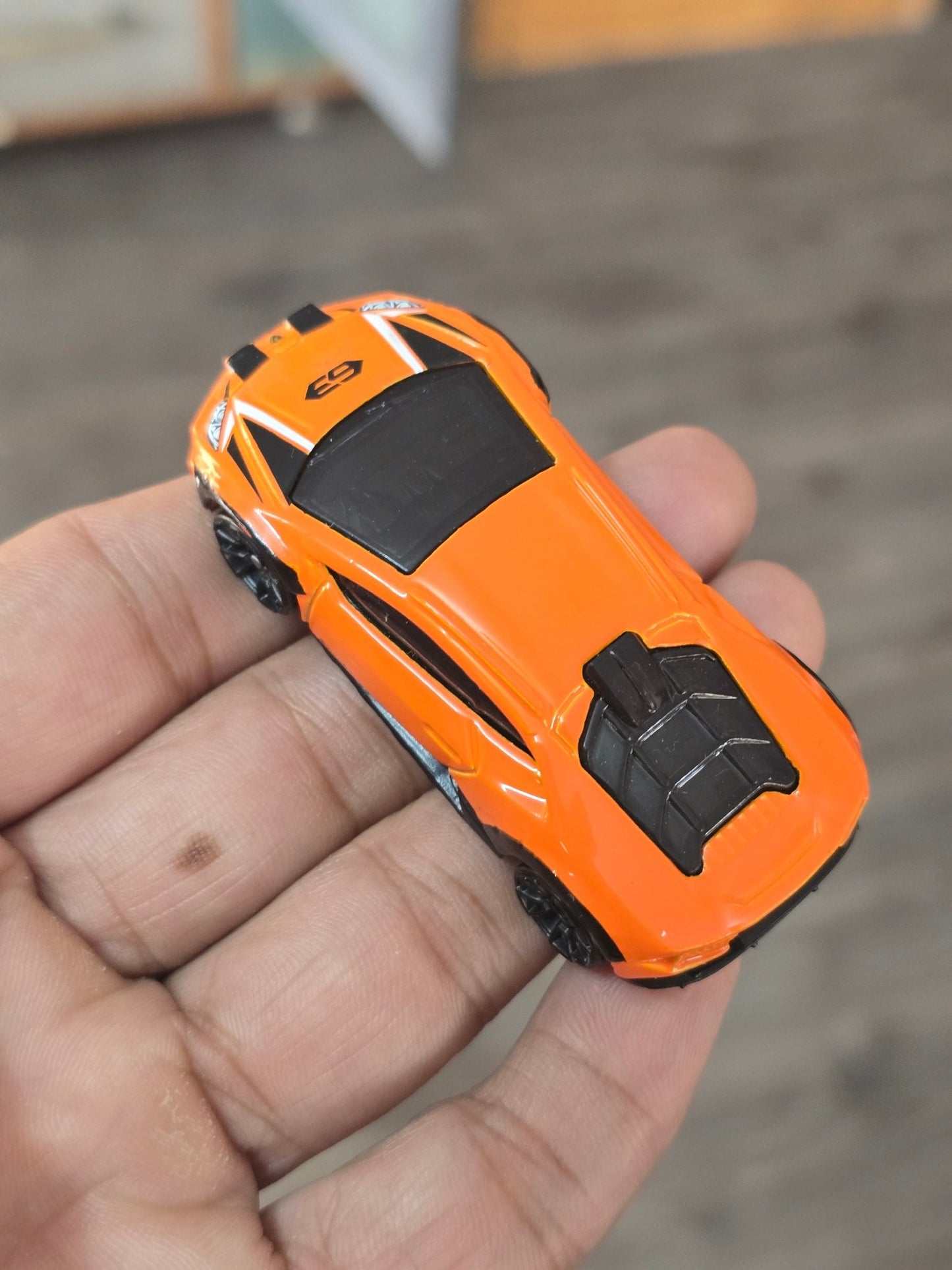 Hot Wheels Lamborghini Huracan Sterrato (Pre - Owned) - Kinder Logs