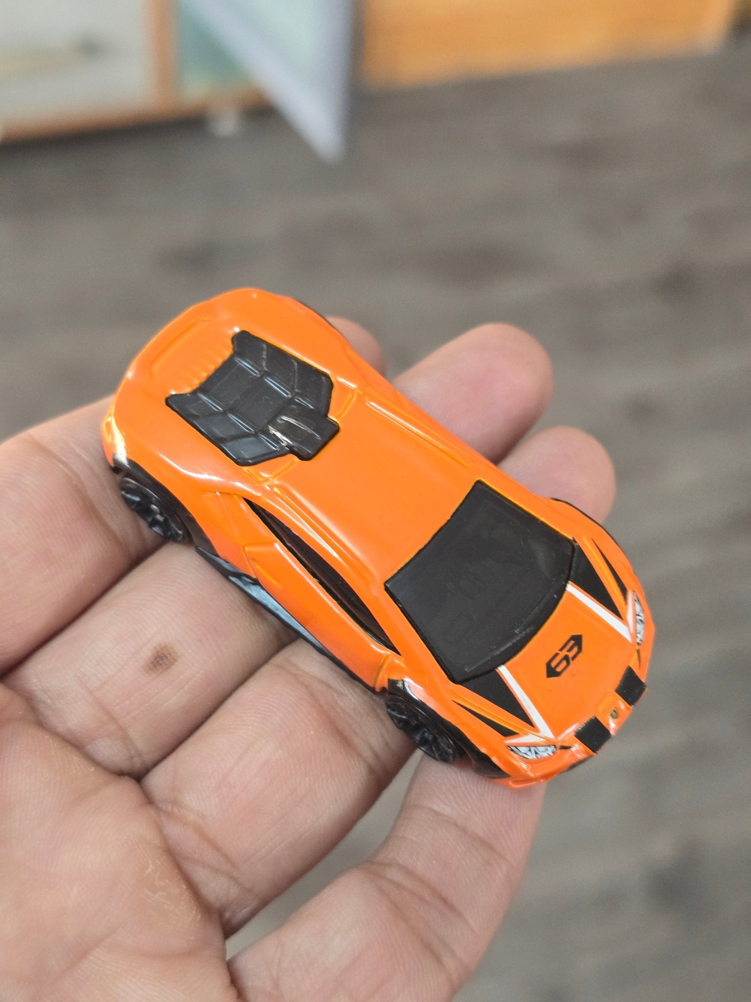 Hot Wheels Lamborghini Huracan Sterrato (Pre - Owned) - Kinder Logs