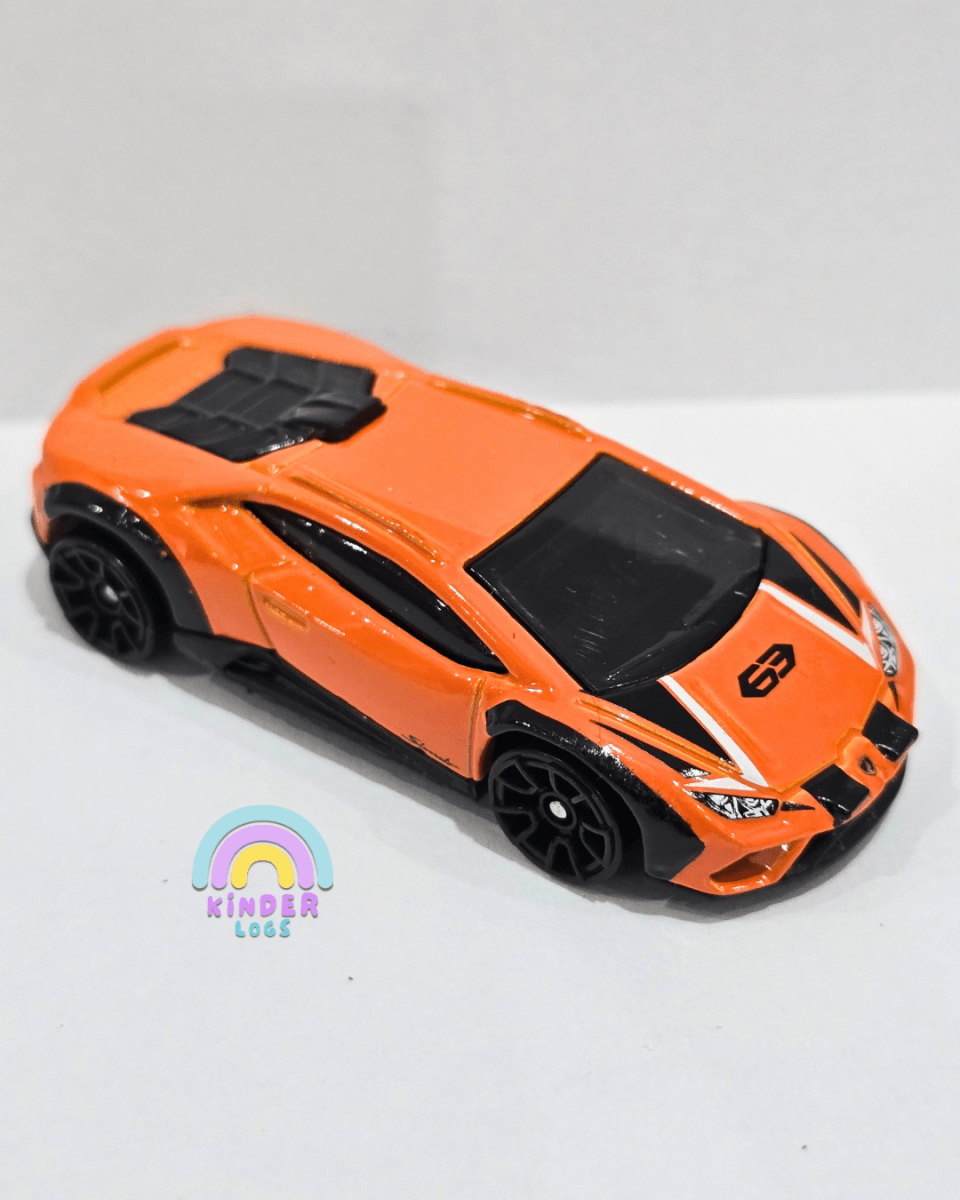 Hot Wheels Lamborghini Huracan Sterrato (Uncarded) - Kinder Logs