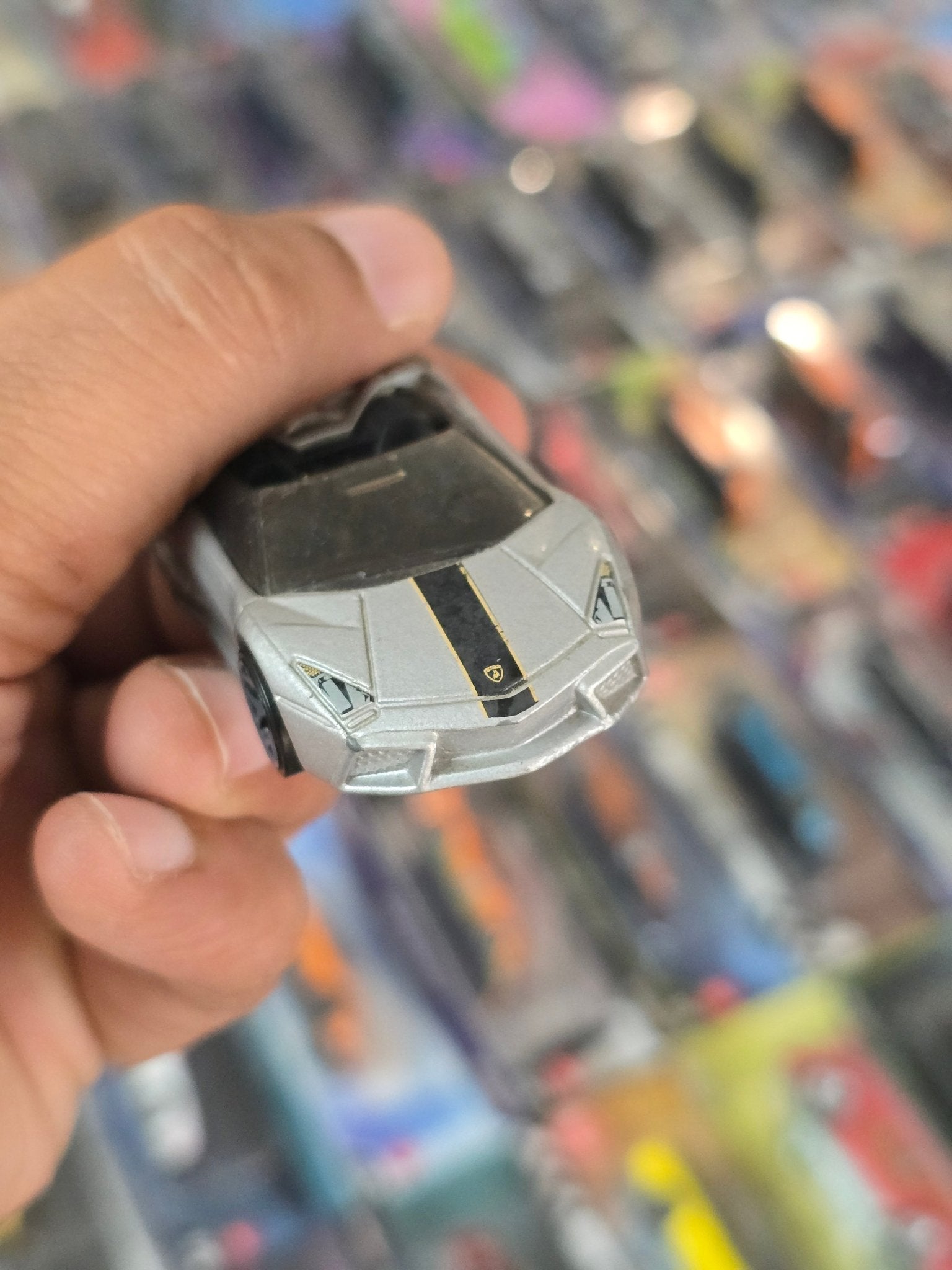 Hot Wheels Lamborghini Reventon Roadster - Silver (Used Car) - Kinder Logs