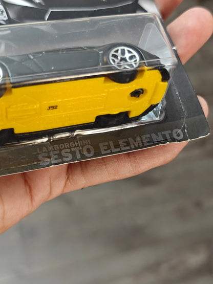 Hot Wheels Lamborghini Sesto Elemento - Black (Creased Card - Imported) - Kinder Logs