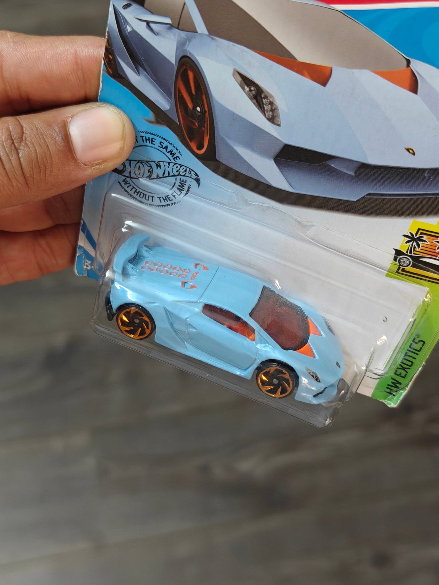 Hot Wheels Lamborghini Sesto Elemento - Blue (Imported) - Kinder Logs