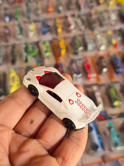 Hot Wheels Lamborghini Sesto Elemento - White (Uncarded) - Kinder Logs